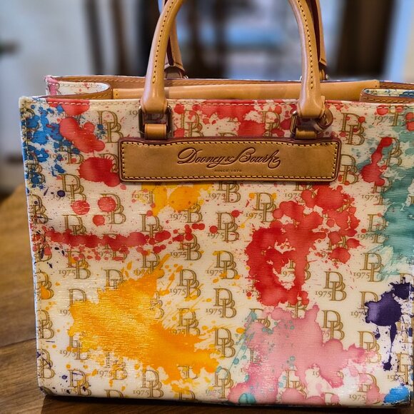 Dooney & Bourke Signature Splash Janine Purse - Picture 1 of 4